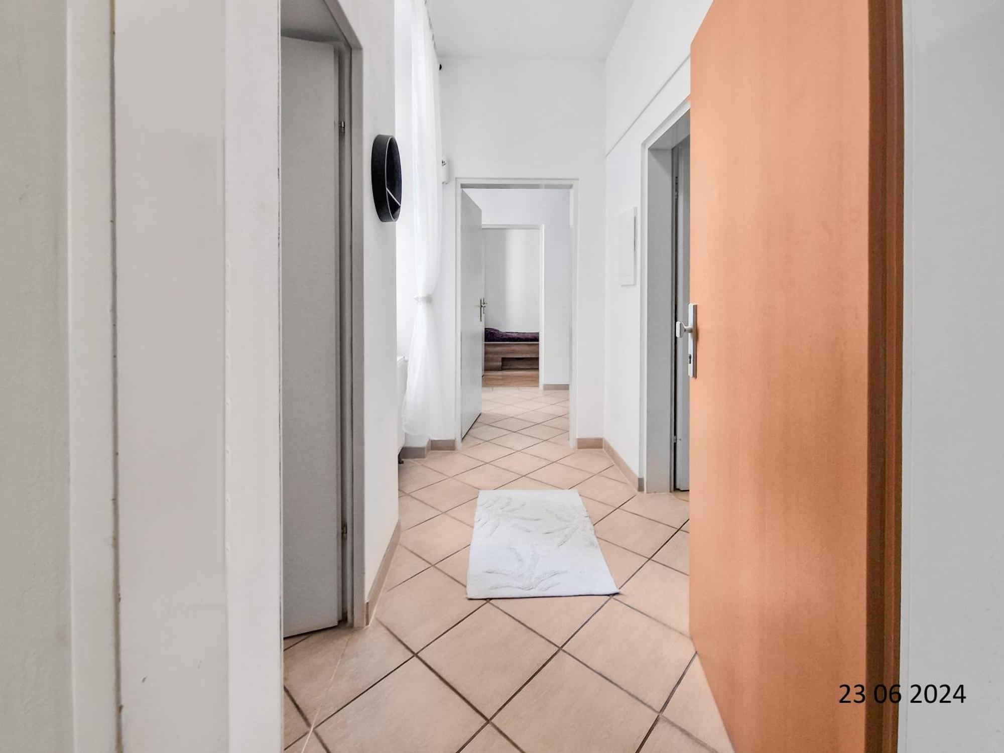 Elegant Three-Bedroom Suite Вена Экстерьер фото