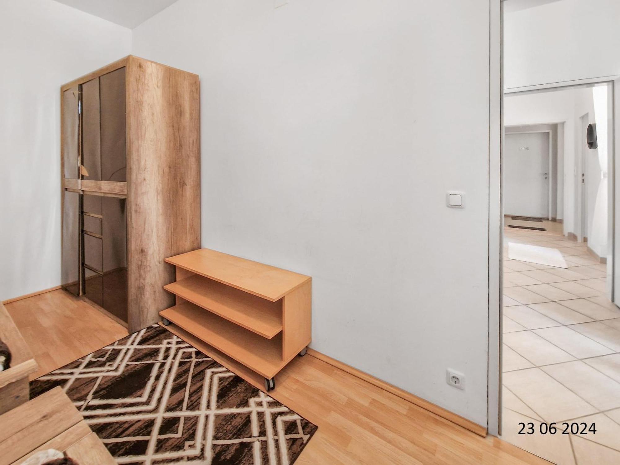 Elegant Three-Bedroom Suite Вена Экстерьер фото